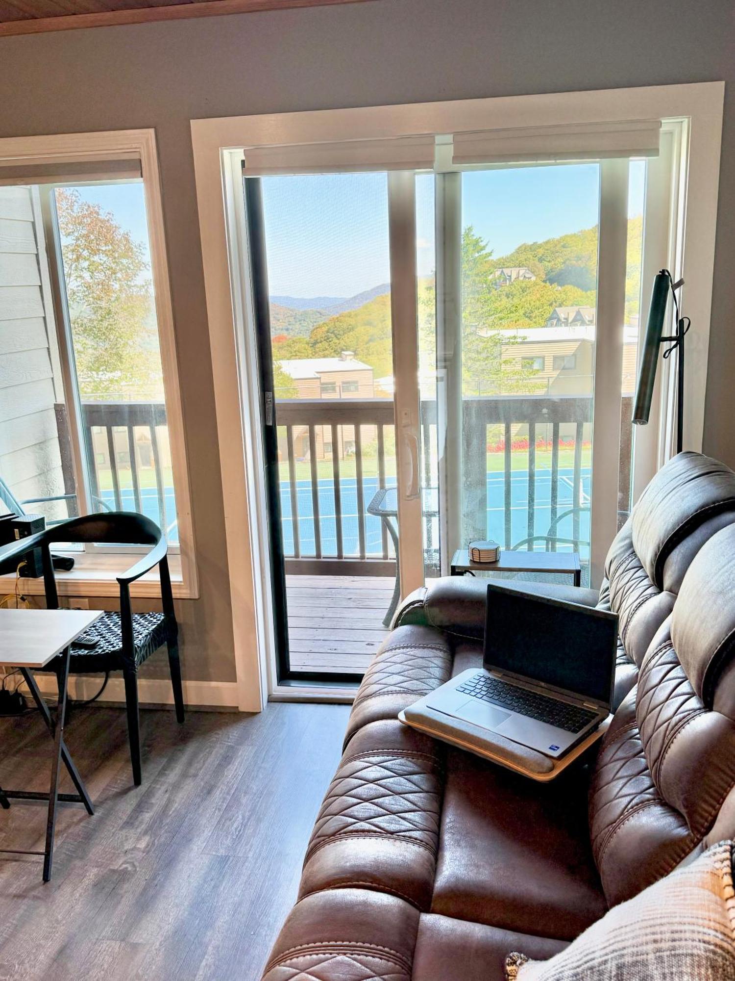 The Sugar Suite - Renovated With A View! Ac! Pool, Hot Tub, Sauna, Gym, Ev Sugar Mountain Exterior photo
