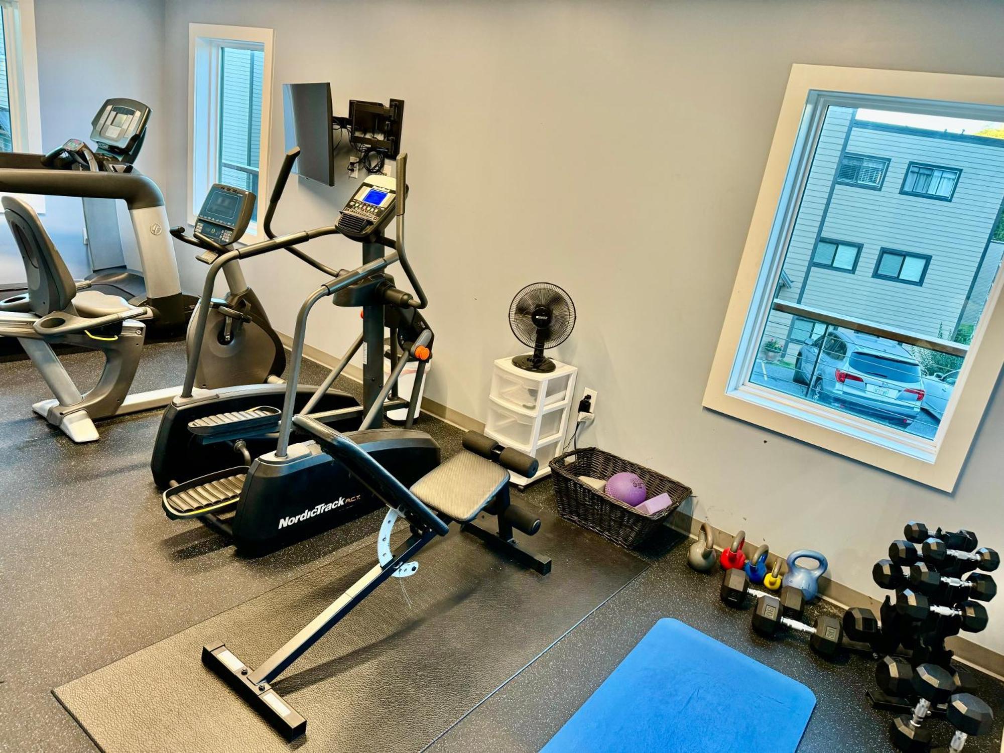The Sugar Suite - Renovated With A View! Ac! Pool, Hot Tub, Sauna, Gym, Ev Sugar Mountain Exterior photo