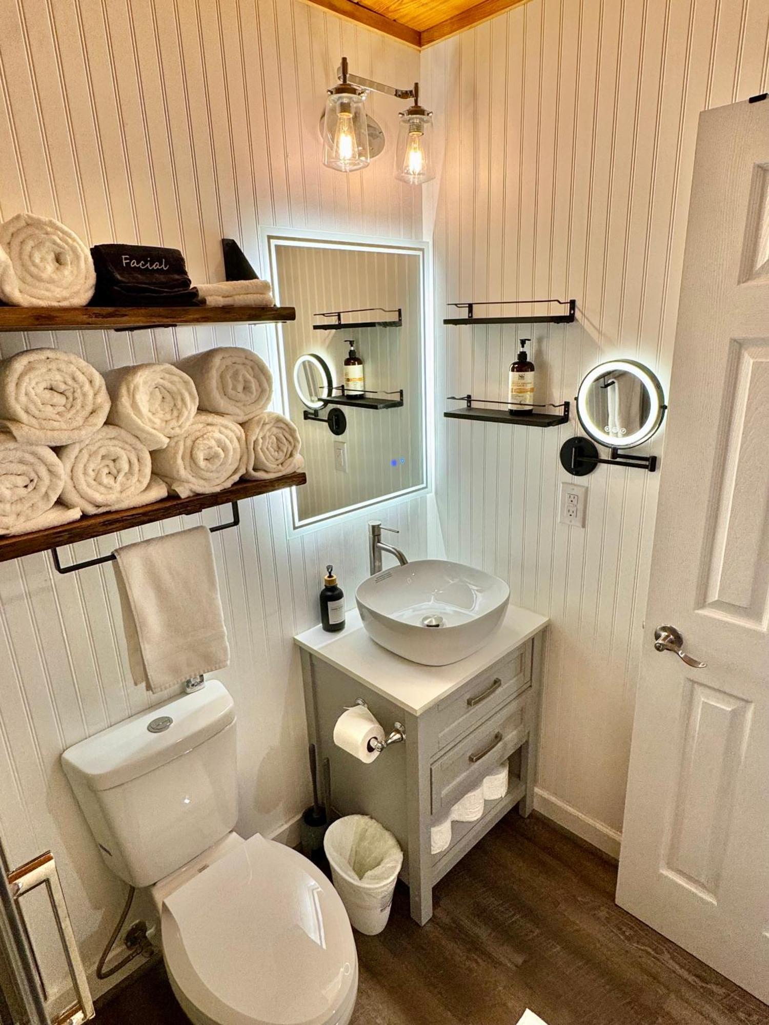 The Sugar Suite - Renovated With A View! Ac! Pool, Hot Tub, Sauna, Gym, Ev Sugar Mountain Exterior photo