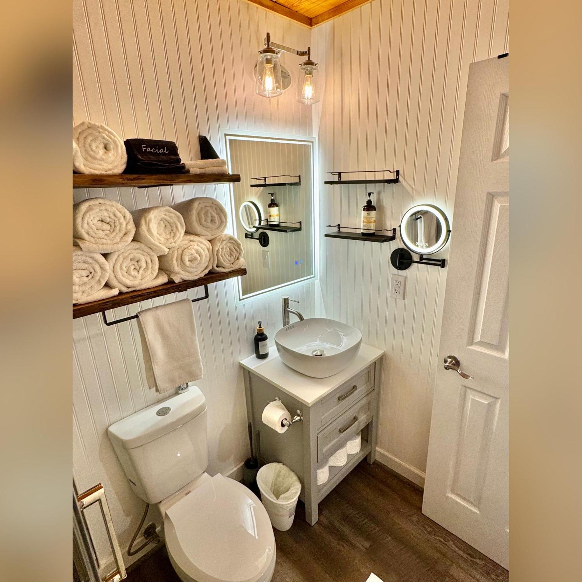 The Sugar Suite - Renovated With A View! Ac! Pool, Hot Tub, Sauna, Gym, Ev Sugar Mountain Exterior photo